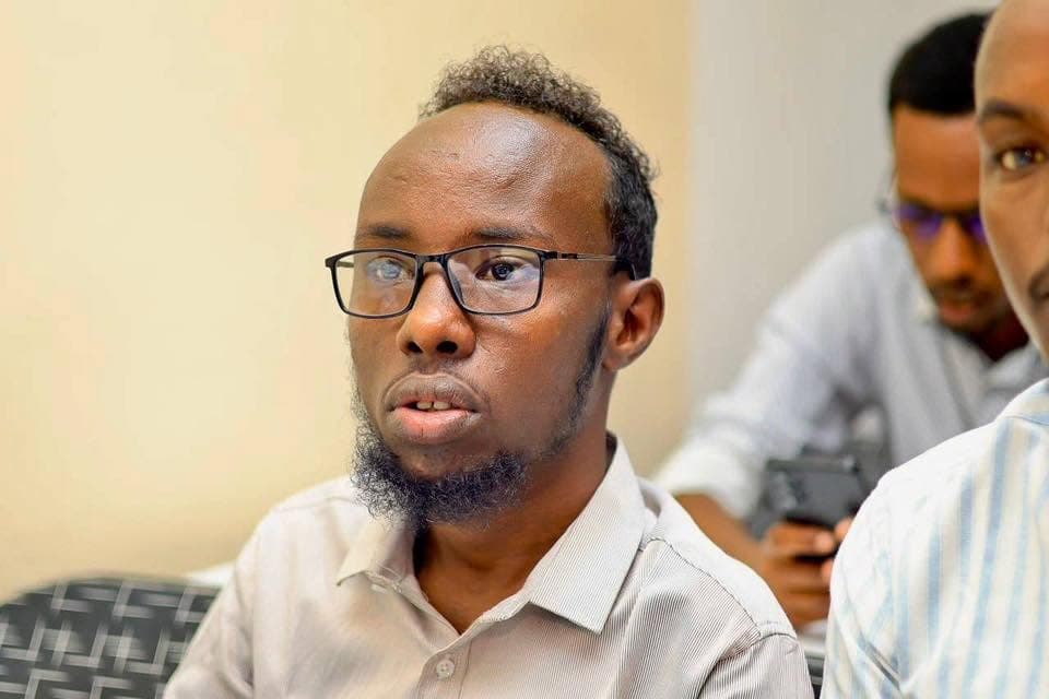 Data Collection and Familiarization Roundtable Discussion, photograph 4